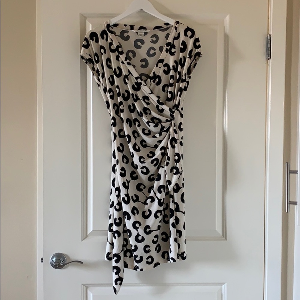Diane von Furstenberg Knee Length Dress